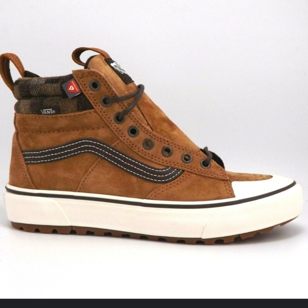Vans Brown High-Top Sk8-Hi Waterproof Insulated Shoe
Multi-Terrain, Waterproof